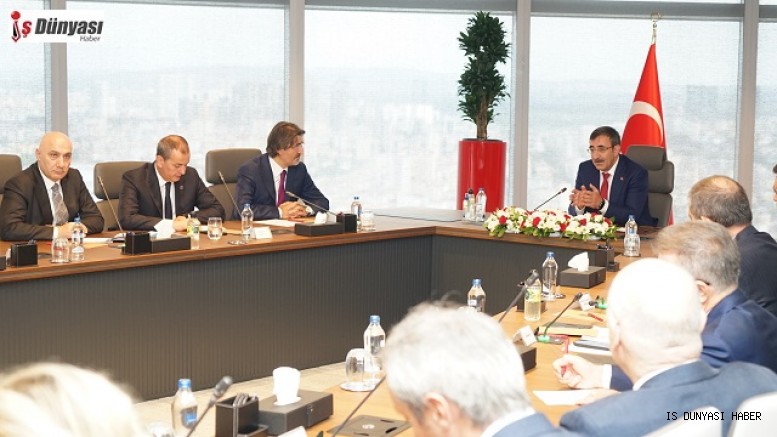Cevdet Yılmaz, Türkiye Bankalar Birliği (TBB) Yönetim Kurulu’nu kabul etti.  